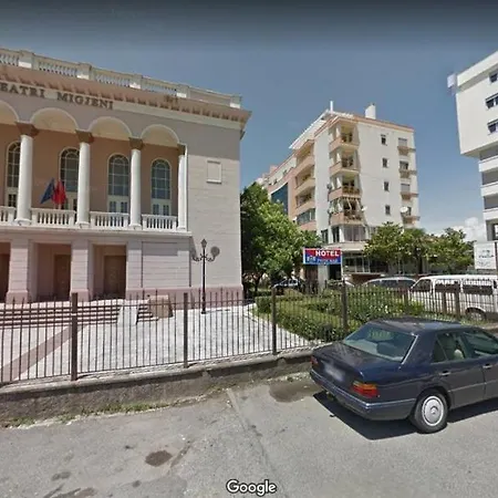 Comfy Center Apartment Shkoder