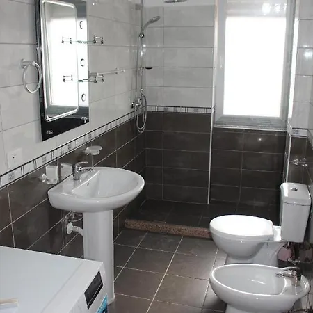 Comfy Center Shkoder