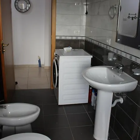 Comfy Center Apartment